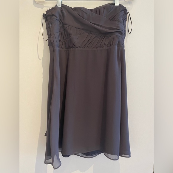Express, size 8, gray, strapless dress. - Picture 2 of 3